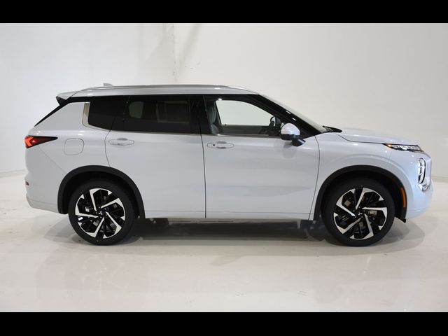 2024 Mitsubishi Outlander SEL