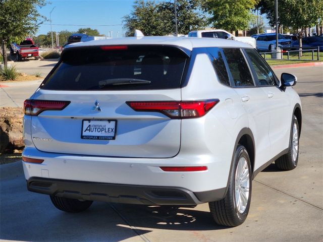 2024 Mitsubishi Outlander ES