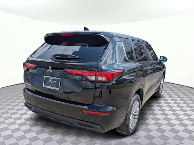 2024 Mitsubishi Outlander ES