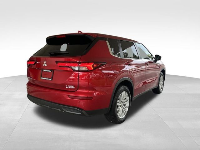 2024 Mitsubishi Outlander ES