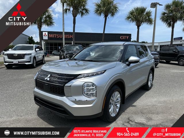 2024 Mitsubishi Outlander ES