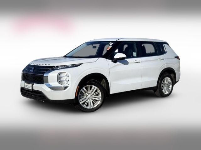 2024 Mitsubishi Outlander ES