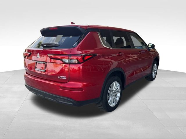 2024 Mitsubishi Outlander ES