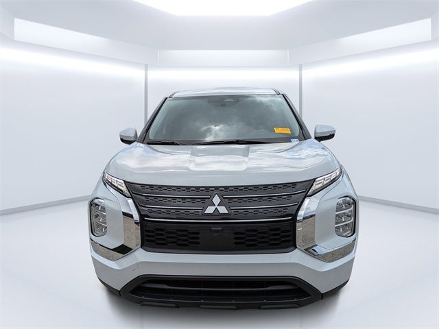 2024 Mitsubishi Outlander ES