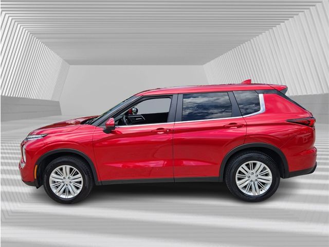 2024 Mitsubishi Outlander ES