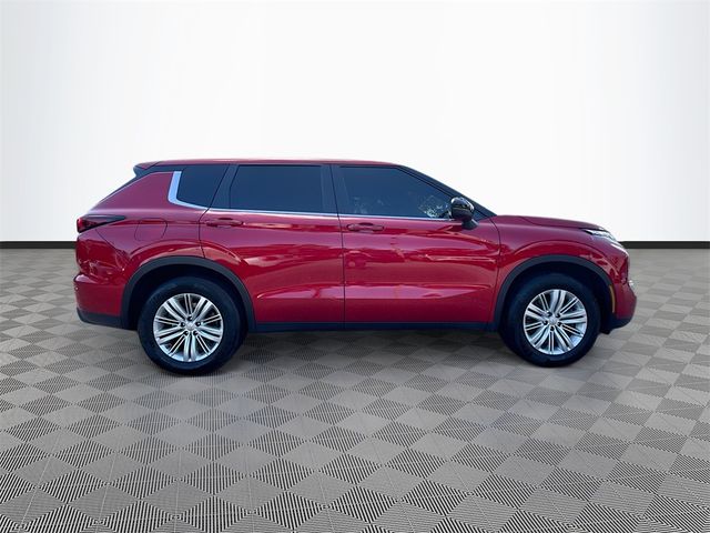 2024 Mitsubishi Outlander ES