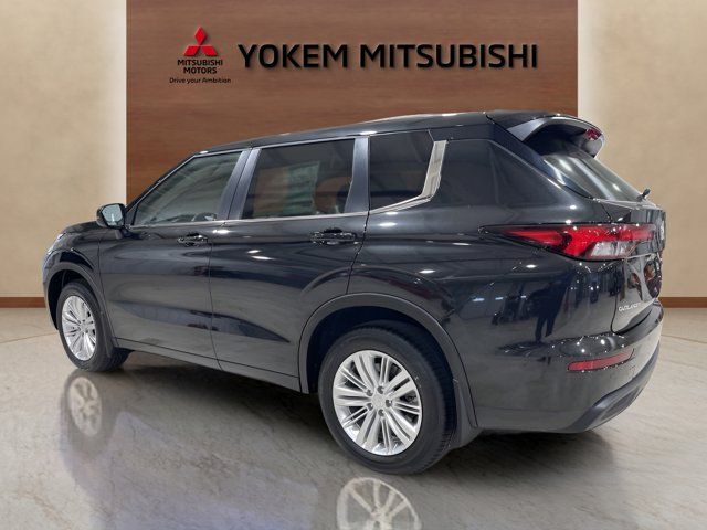 2024 Mitsubishi Outlander ES