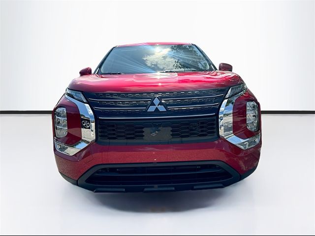 2024 Mitsubishi Outlander ES