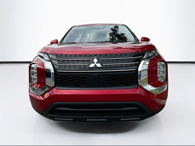 2024 Mitsubishi Outlander ES