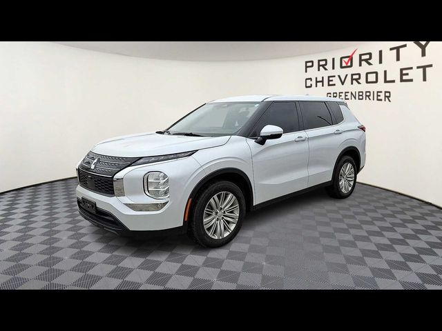 2024 Mitsubishi Outlander ES