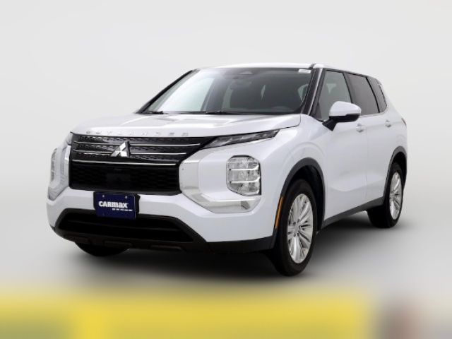 2024 Mitsubishi Outlander ES