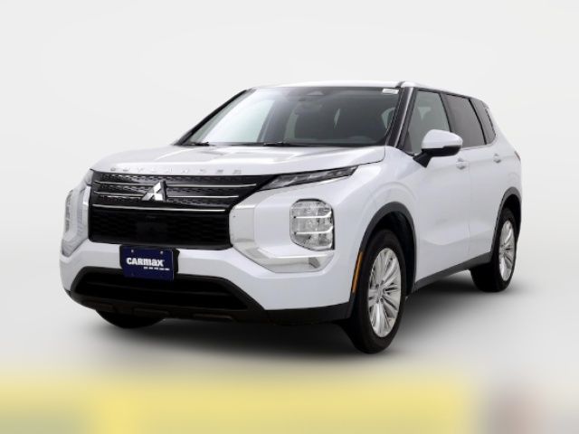 2024 Mitsubishi Outlander ES