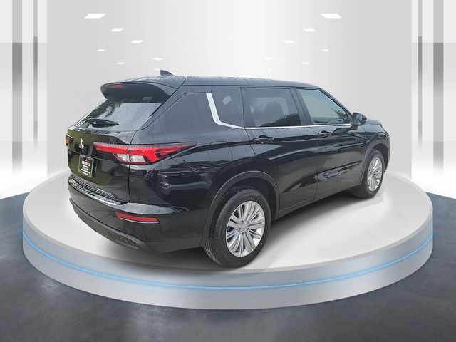 2024 Mitsubishi Outlander ES