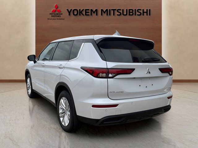 2024 Mitsubishi Outlander ES