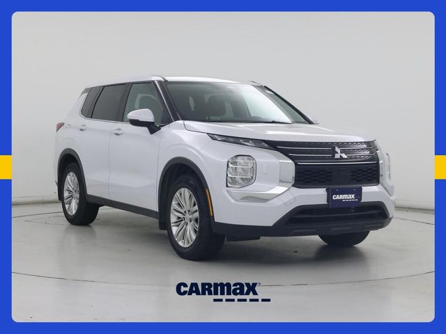 2024 Mitsubishi Outlander ES