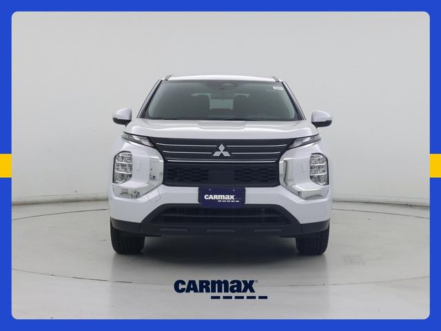 2024 Mitsubishi Outlander ES