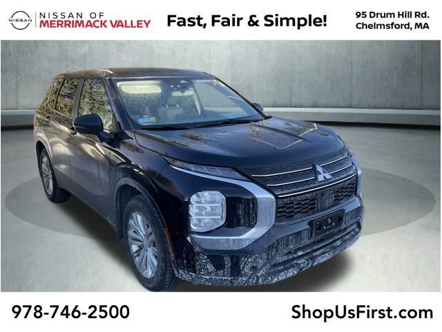 2024 Mitsubishi Outlander ES