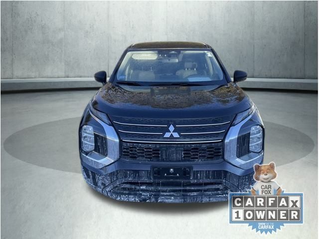 2024 Mitsubishi Outlander ES