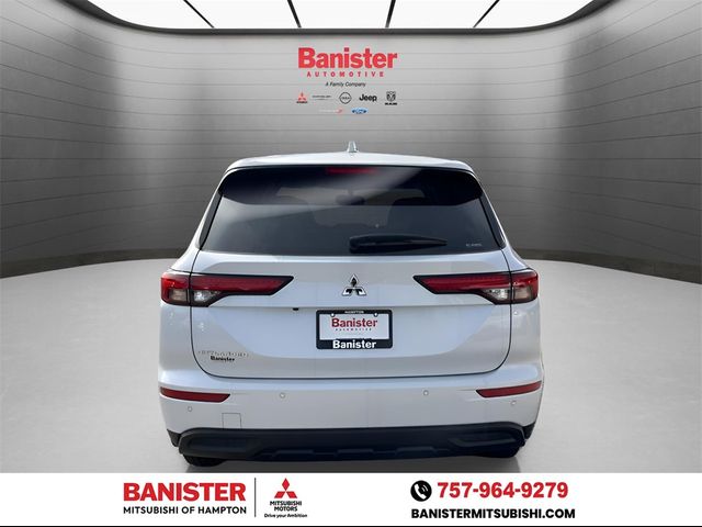 2024 Mitsubishi Outlander ES