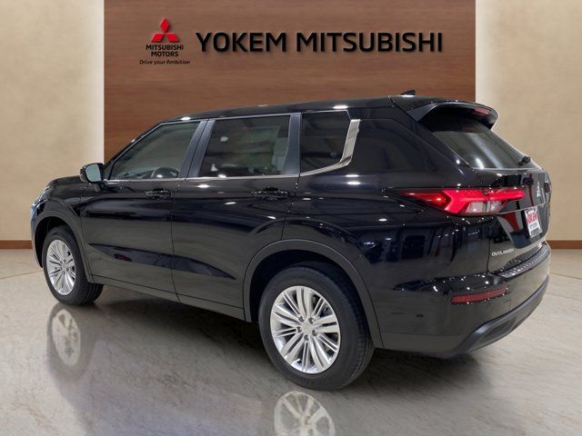 2024 Mitsubishi Outlander ES