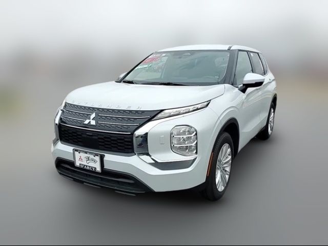 2024 Mitsubishi Outlander ES