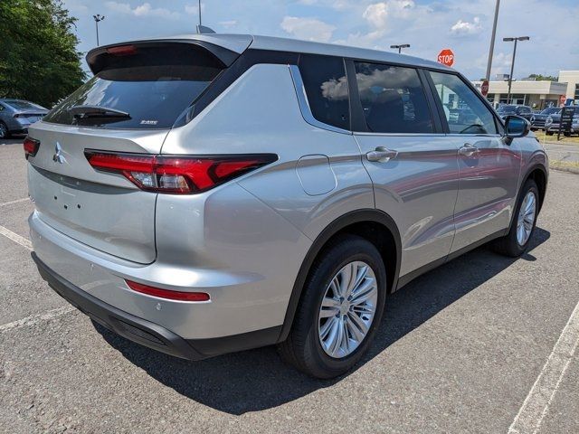 2024 Mitsubishi Outlander ES