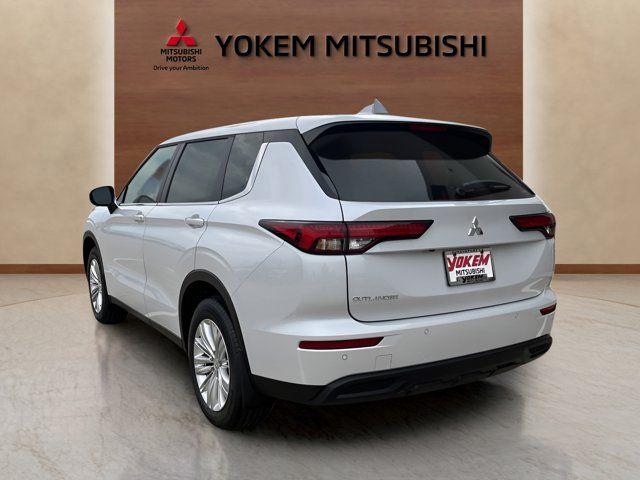 2024 Mitsubishi Outlander ES