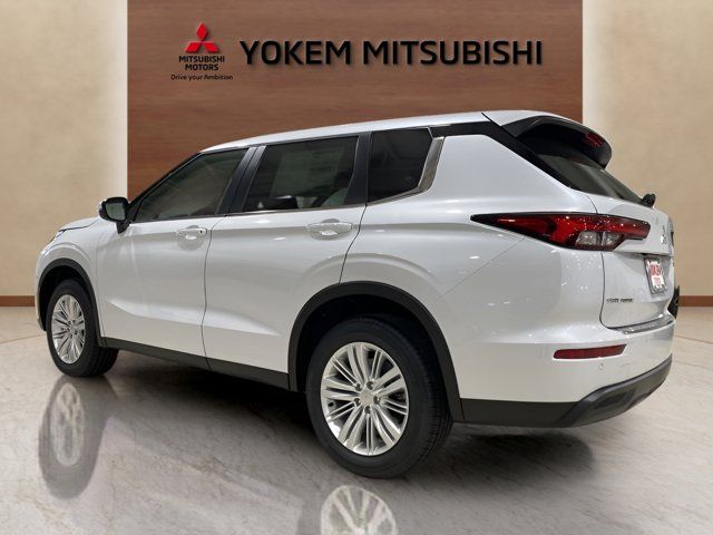 2024 Mitsubishi Outlander ES