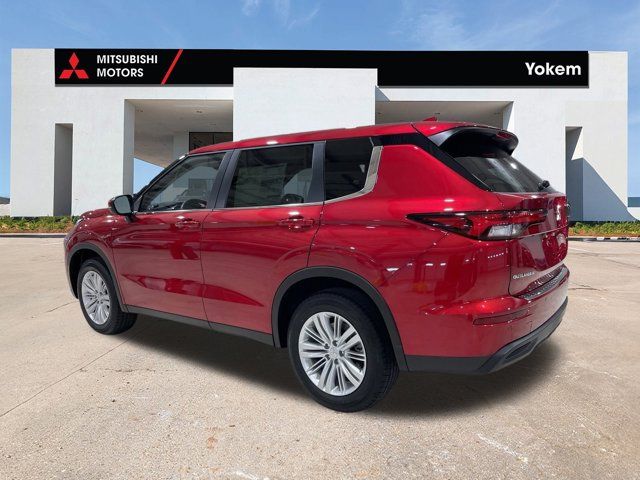 2024 Mitsubishi Outlander ES