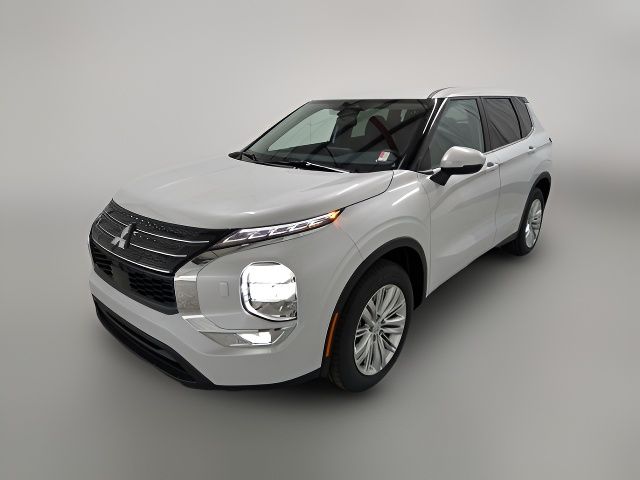 2024 Mitsubishi Outlander ES