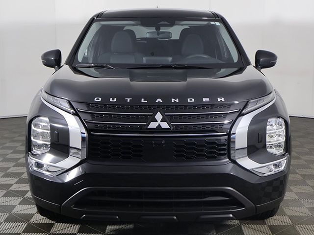 2024 Mitsubishi Outlander ES