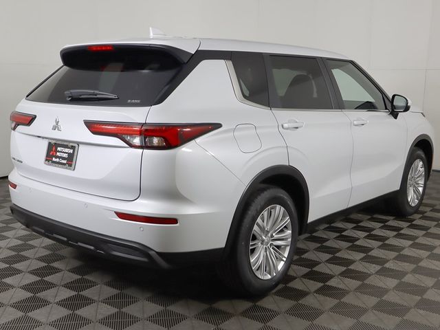 2024 Mitsubishi Outlander ES