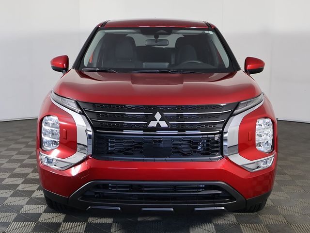 2024 Mitsubishi Outlander ES