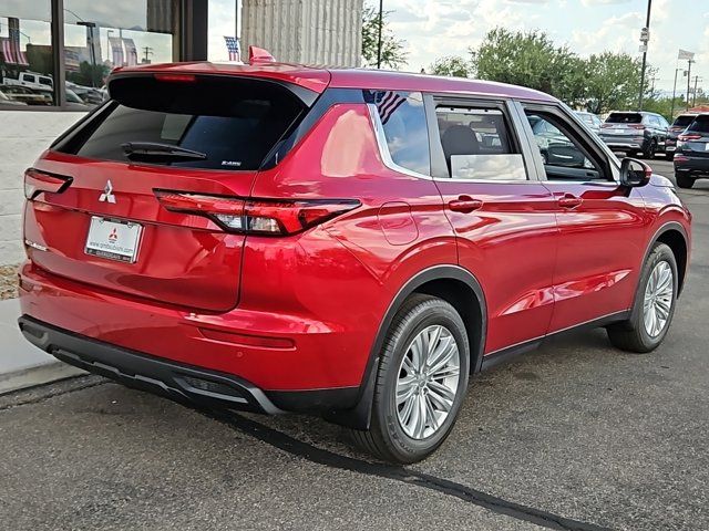 2024 Mitsubishi Outlander ES