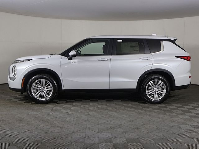 2024 Mitsubishi Outlander ES