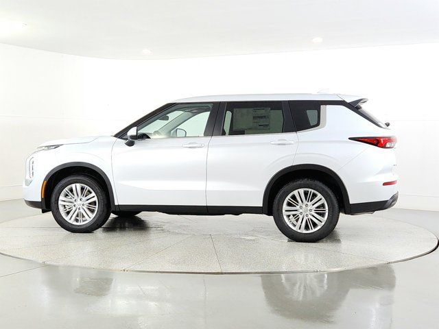 2024 Mitsubishi Outlander ES