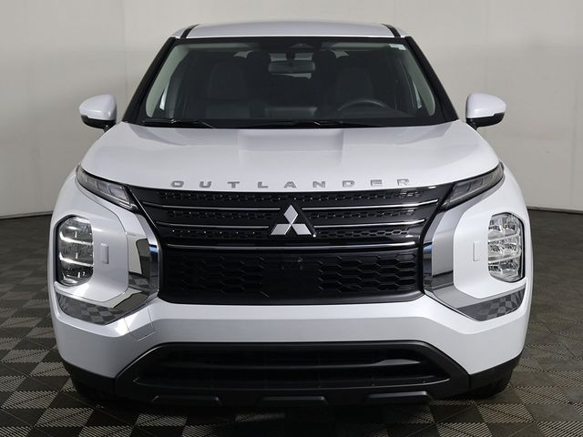 2024 Mitsubishi Outlander ES