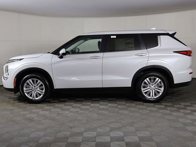 2024 Mitsubishi Outlander ES