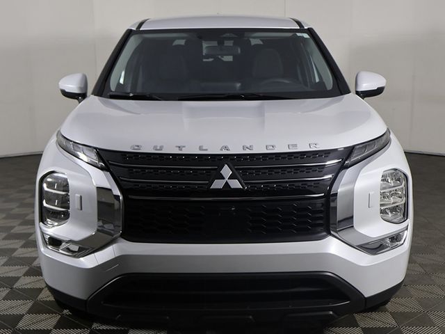 2024 Mitsubishi Outlander ES