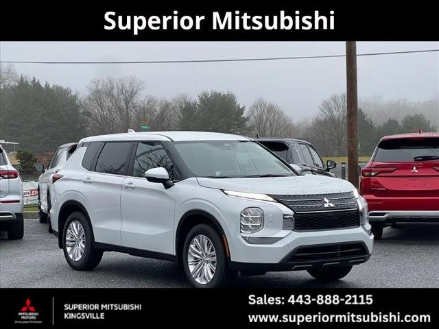 2024 Mitsubishi Outlander ES