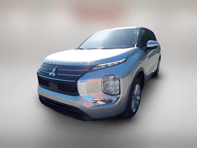 2024 Mitsubishi Outlander ES