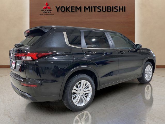 2024 Mitsubishi Outlander ES