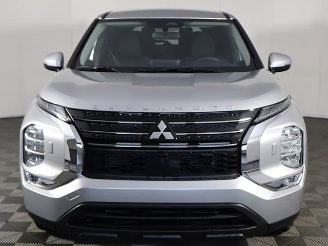 2024 Mitsubishi Outlander ES