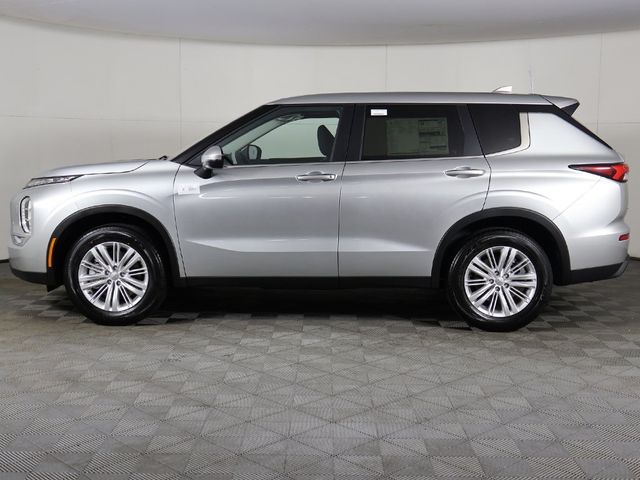 2024 Mitsubishi Outlander ES