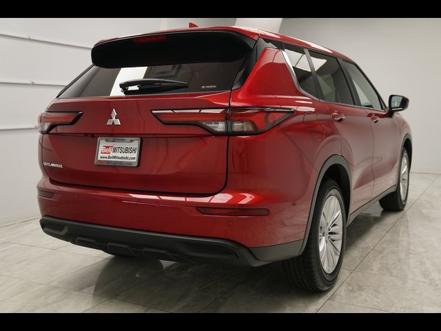 2024 Mitsubishi Outlander ES