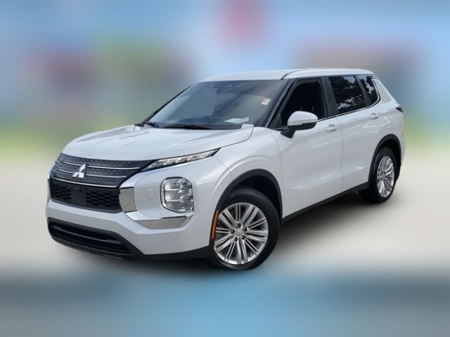 2024 Mitsubishi Outlander ES