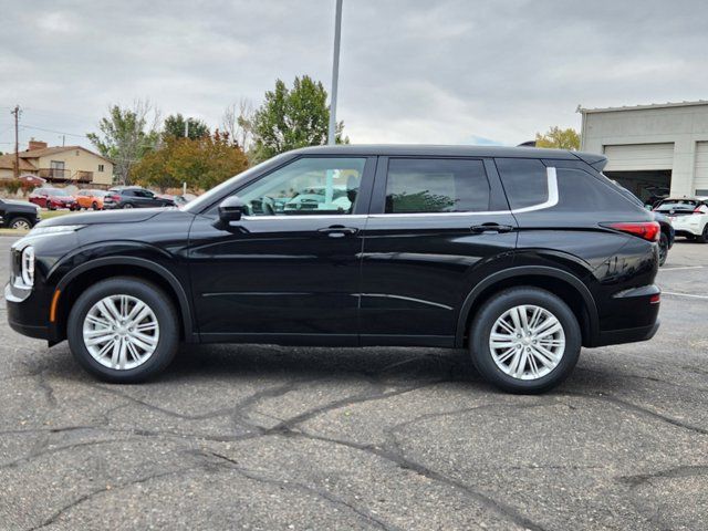 2024 Mitsubishi Outlander ES