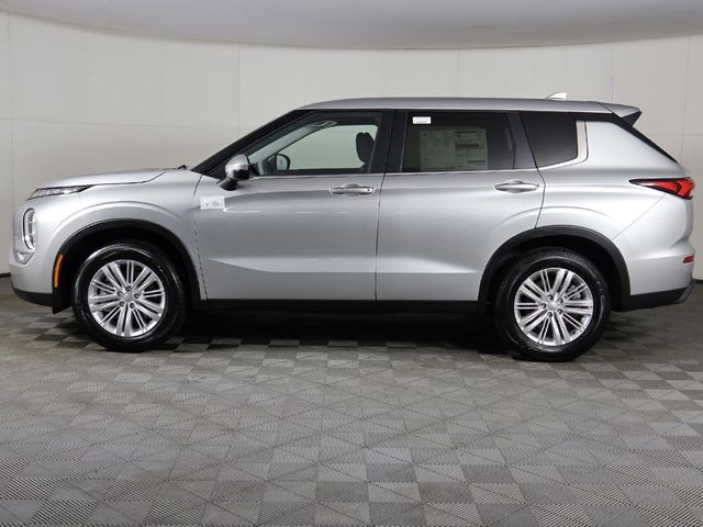 2024 Mitsubishi Outlander ES