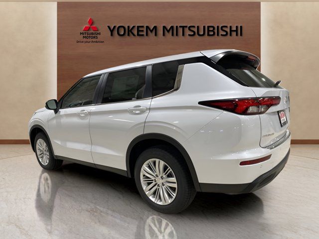 2024 Mitsubishi Outlander ES