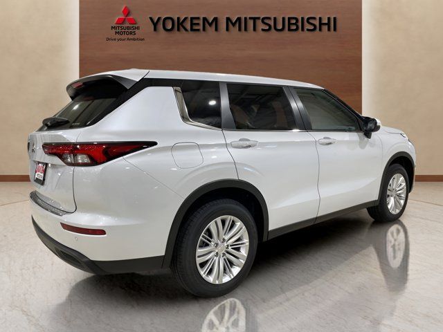 2024 Mitsubishi Outlander ES